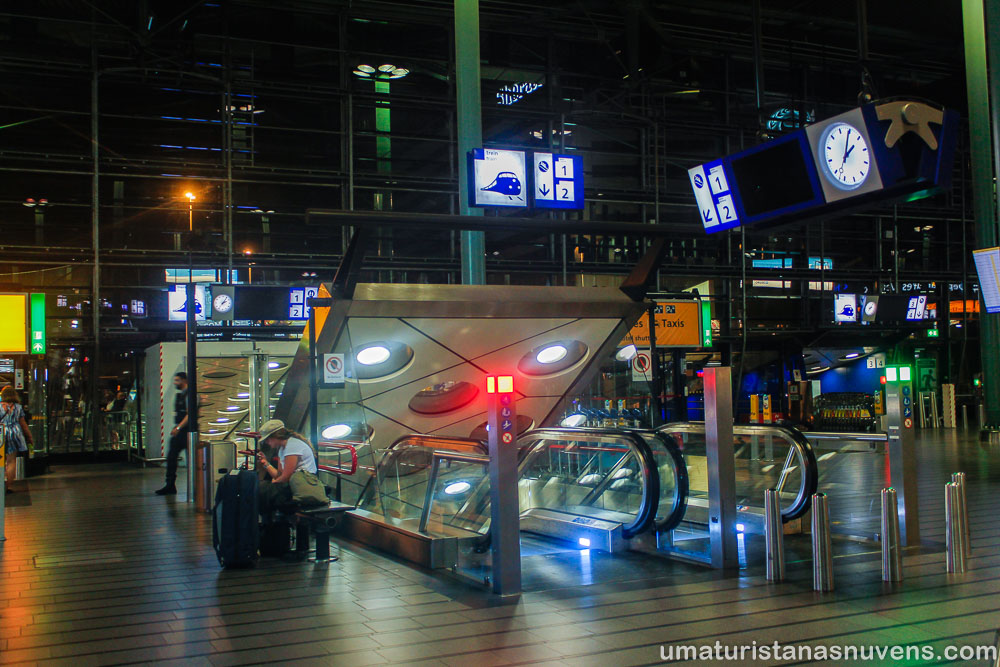Como ir do aeroporto de Amsterdam para o centro