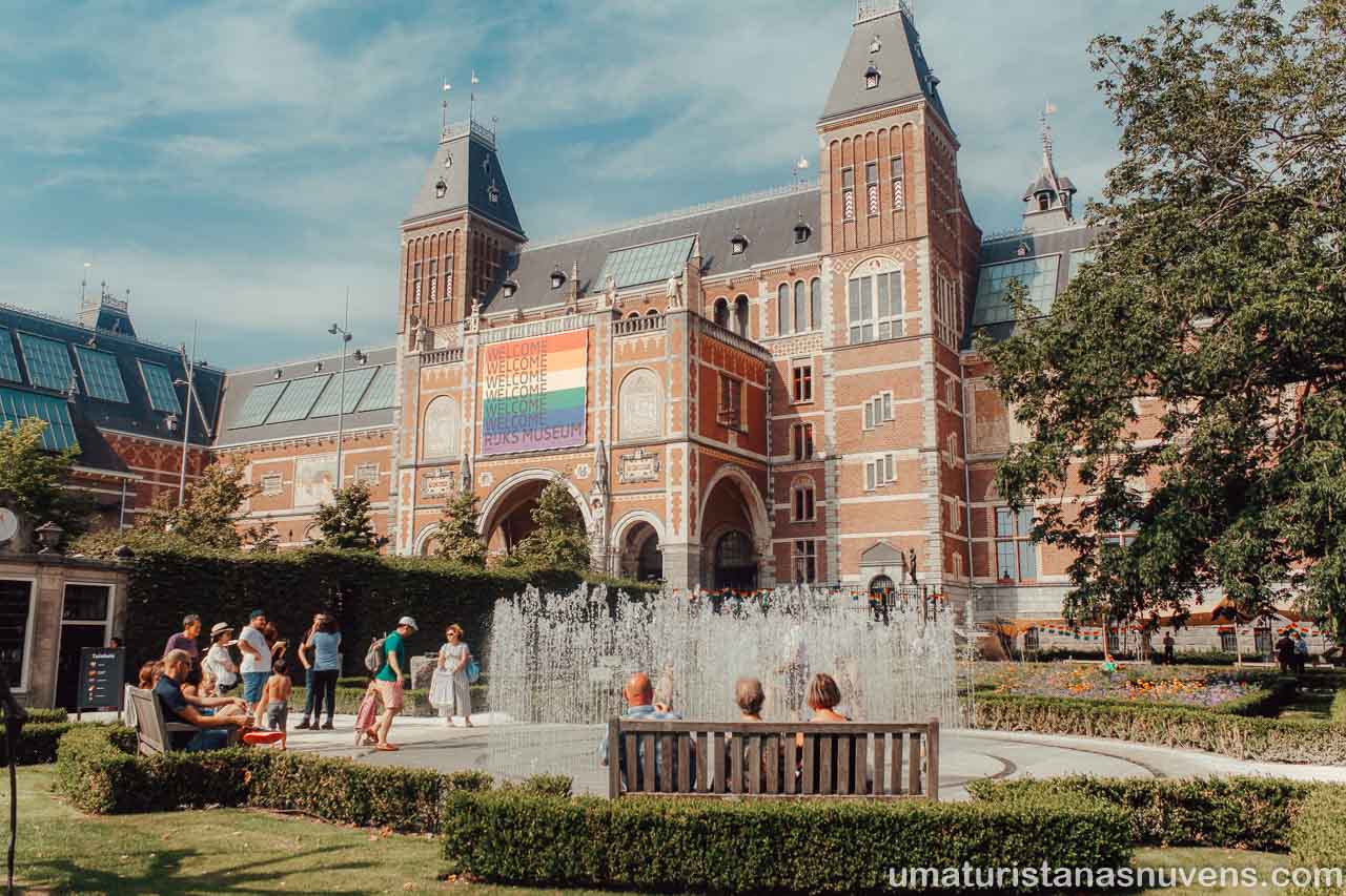Passeios gratuitos em Amsterdam - jardins do Rijksmuseum